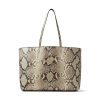 Voguestitch.shop809f17262e 1